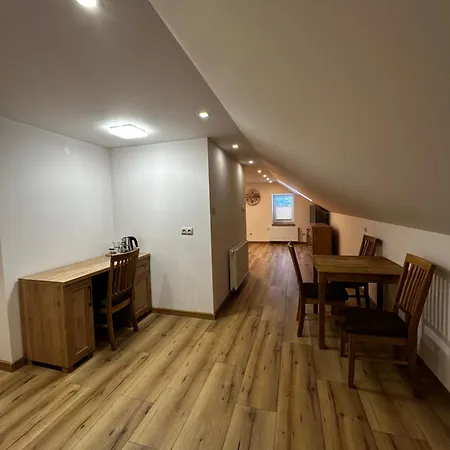 Gory Sowie Przystanek Dad House سوكوليتس